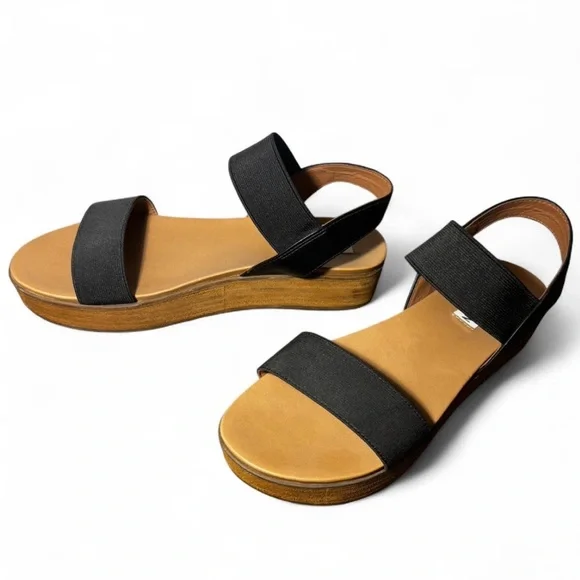 Steve Madden Agile Black Platform Sandals - Picture 5 of 6